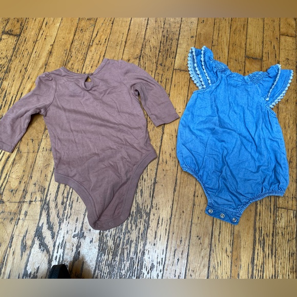 Two sweet onesies from Baby Gap and Old Navy. Excellent used condition. - Picture 2 of 2